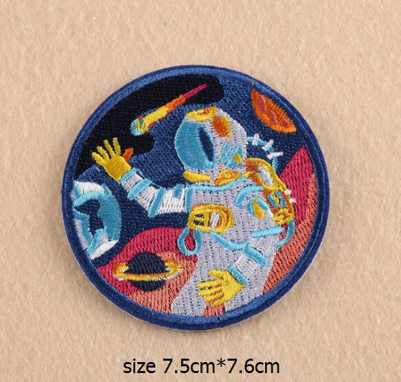 2017 new Embroidery Iron ON Patches Super Delicate Embroidered Beauty Round Punk Style Design Pop US and sew on are available