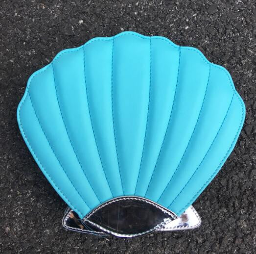 Clam Off! Crossbody Purse