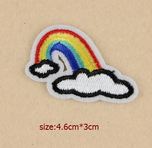 Hot air balloon bees Small Patch Computer Embroidery Hand Sewing Ironing Sticker On Cloth Garment Hat Bag Accessories NO.917
