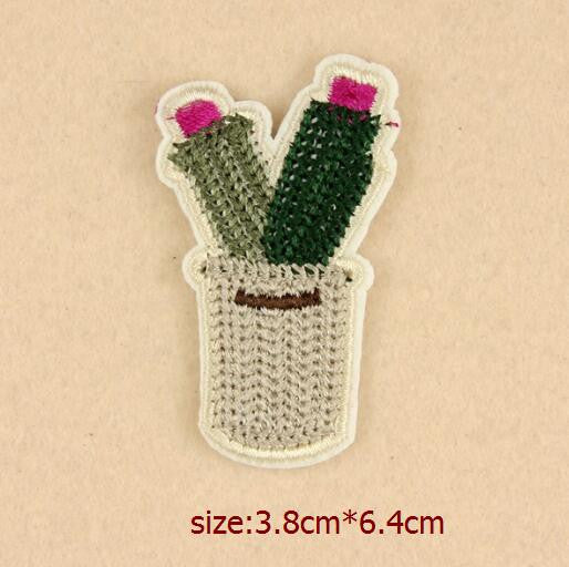 Hot air balloon bees Small Patch Computer Embroidery Hand Sewing Ironing Sticker On Cloth Garment Hat Bag Accessories NO.917