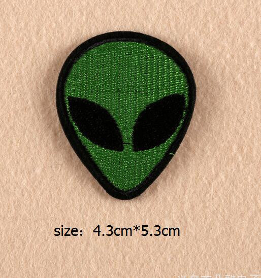 Love Small Patch Computer Embroidery Hand Sewing Ironing Sticker On Cloth Garment Hat Bag Accessories NO.927