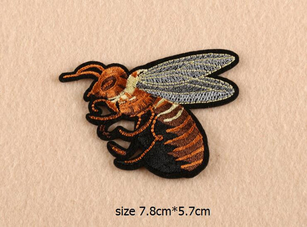New Down pilot Jacket Delicate Fashion Embroidery Iron On Patches Beauty Snake Gun Animal Gitter Badges Motif Applique